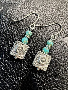 New Aqua & Silver Tone Beaded Flower Boho Southwest Style Dangle Earrings - 1.5”